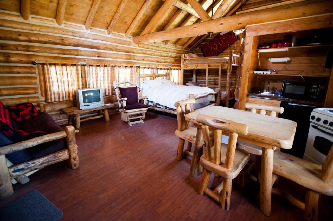 Snowy Mountain Lodge Centennial Екстериор снимка