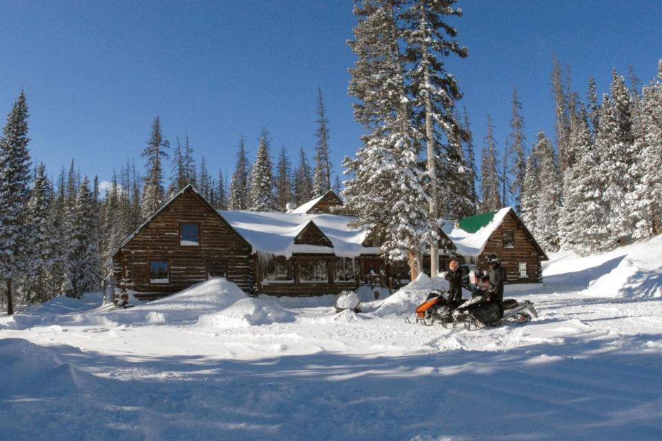 Snowy Mountain Lodge Centennial Екстериор снимка