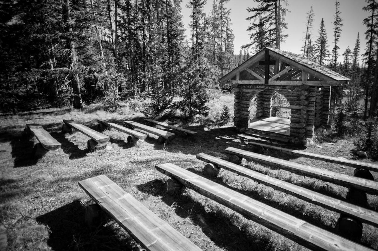Snowy Mountain Lodge Centennial Екстериор снимка