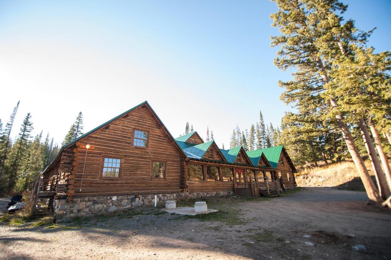 Snowy Mountain Lodge Centennial Екстериор снимка